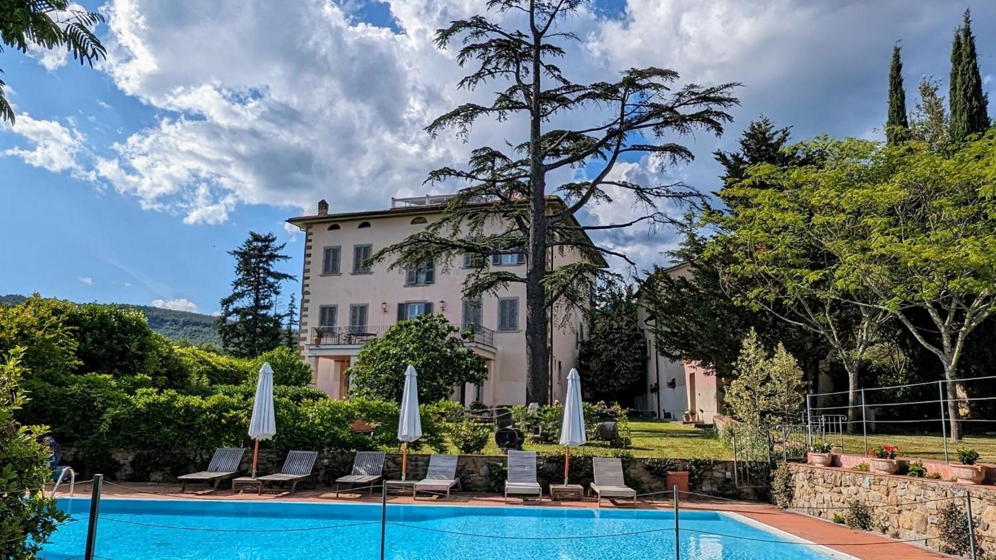 Villa La Grotta San Giustino Valdarno Exterior photo